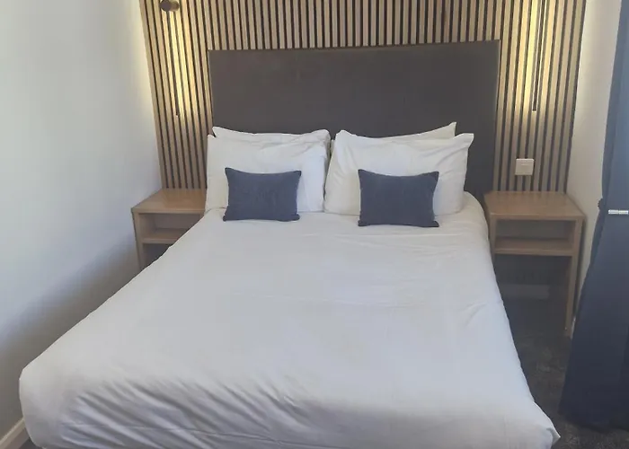Thomas Arms Hotel